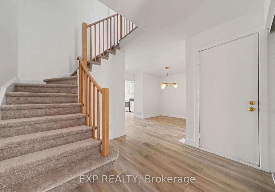 2043-sunland-drive-ottawa-ontario-x13241050