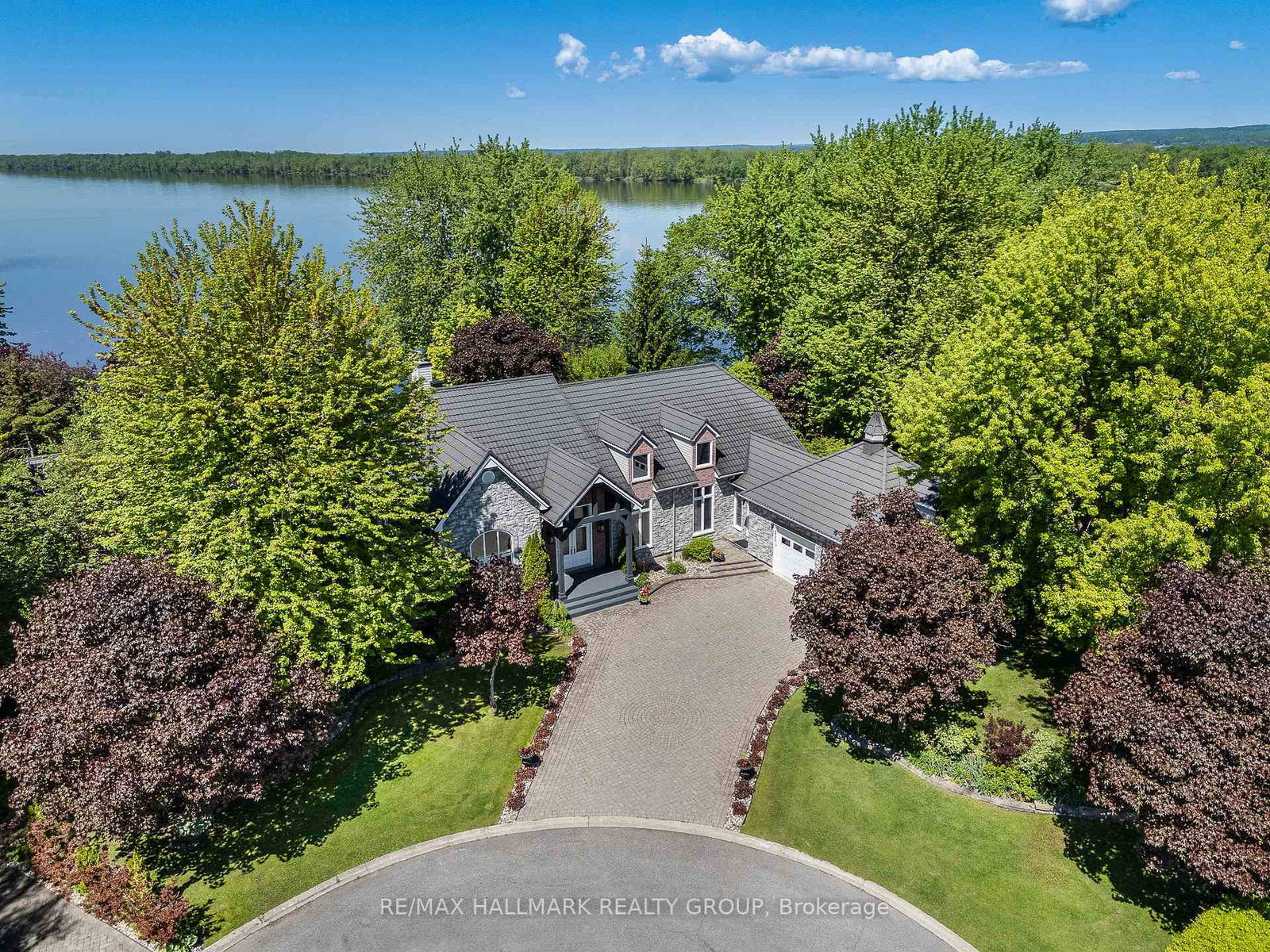 2584-woods-street-clarence-rockland-ontario-x13241088