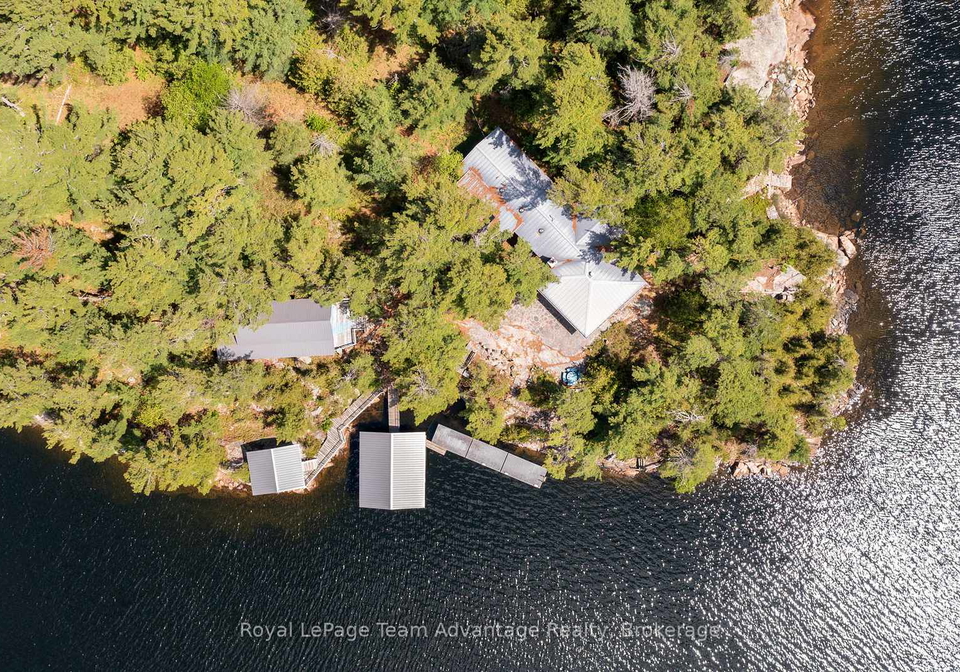 1-a906-island-the-archipelago-ontario-x13241100