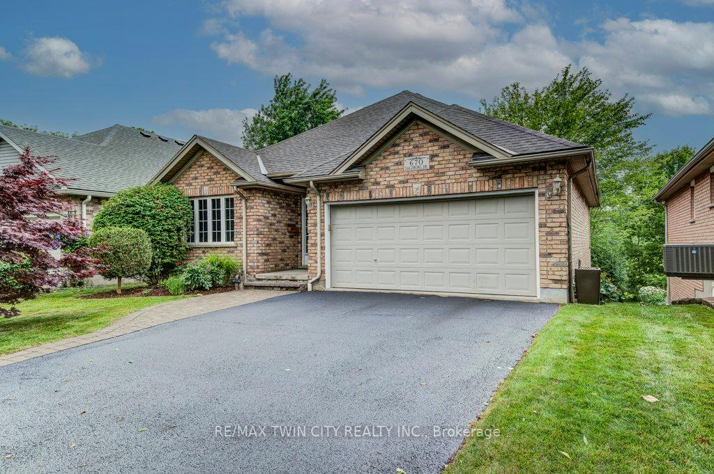 670-salzburg-drive-waterloo-ontario-x13241212