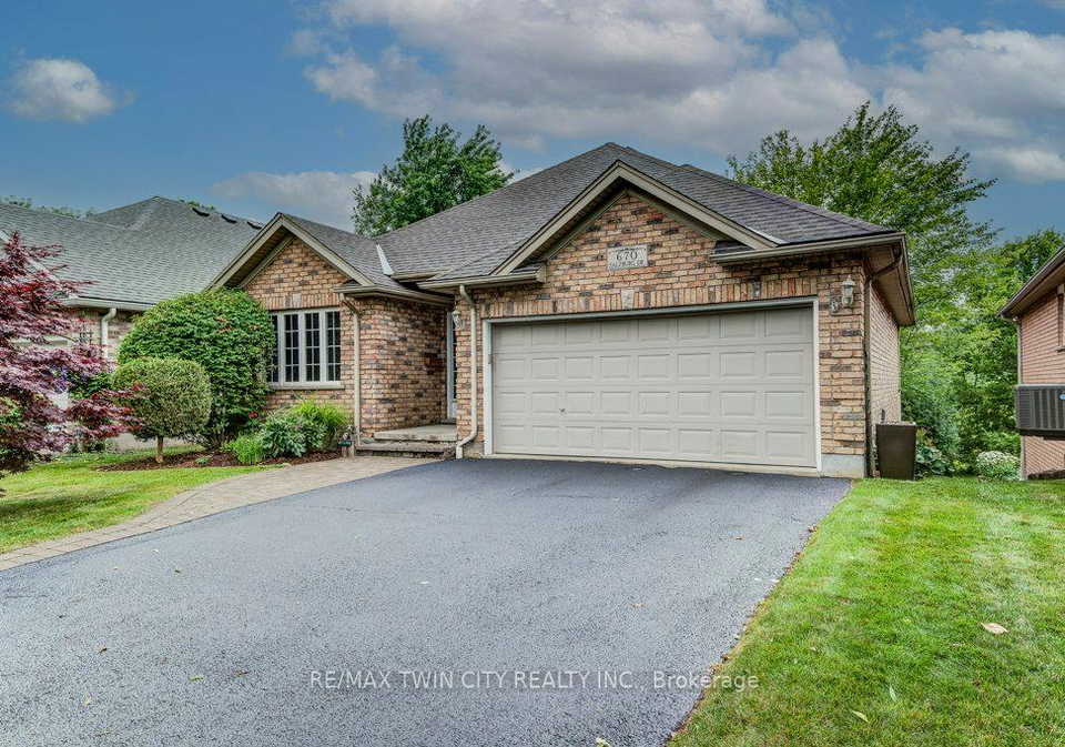 670-salzburg-drive-waterloo-ontario-x13241212