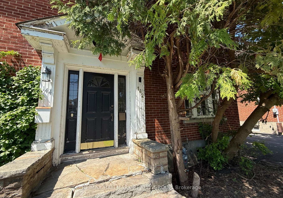 142-clarendon-avenue-ottawa-ontario-x13241276