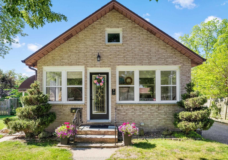19-elm-street-kingsville-ontario-x13241362