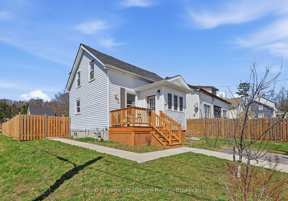 40-smith-street-port-hope-ontario-x13241632