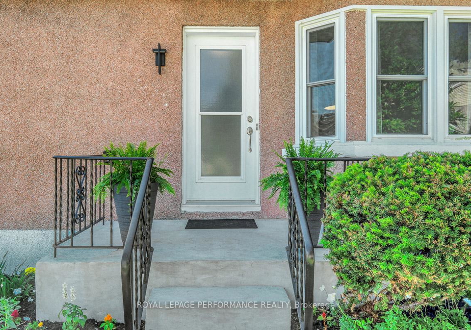 122-vachon-avenue-ottawa-ontario-x13241670