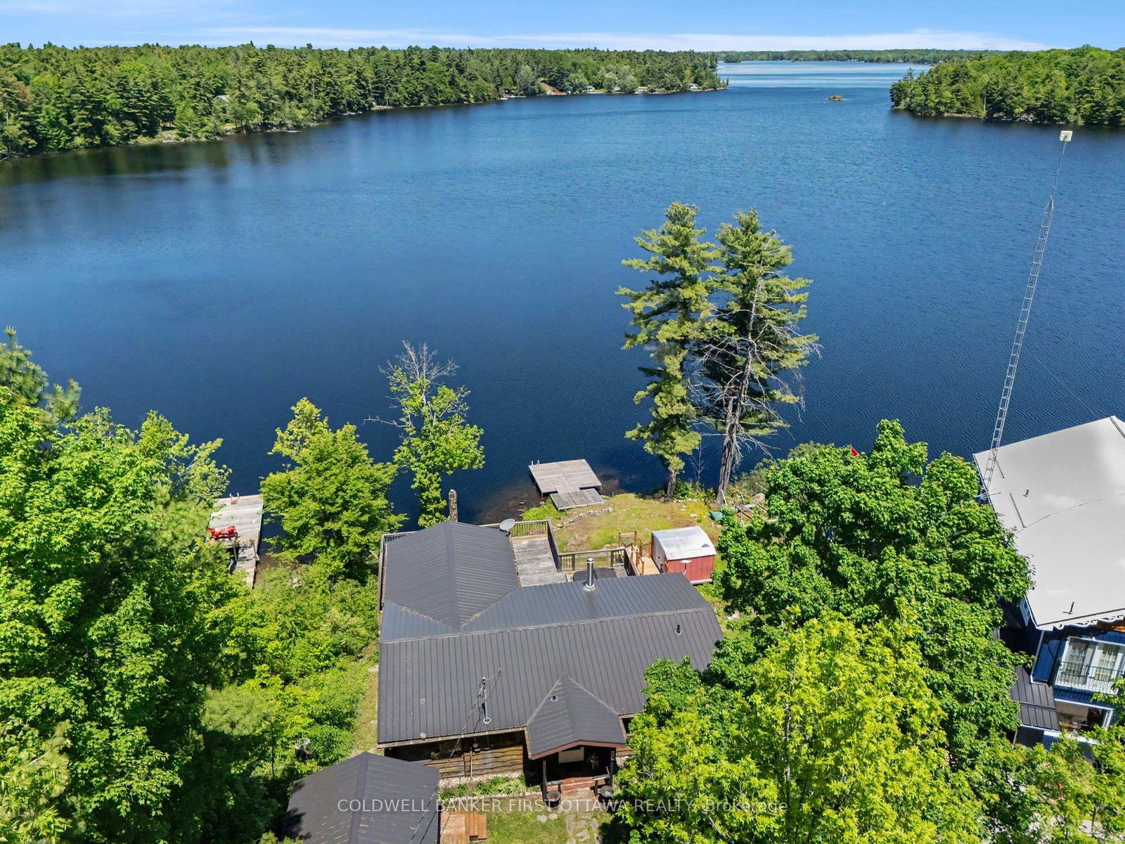 1394-black-lake-north-shore-tay-valley-ontario-x13242008