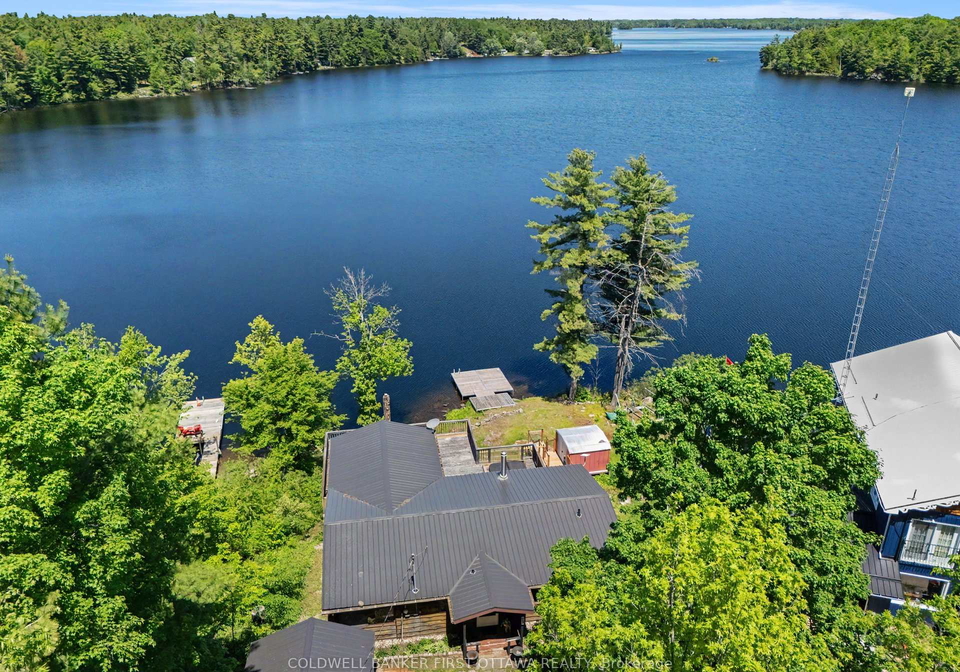 1394-black-lake-north-shore-tay-valley-ontario-x13242008