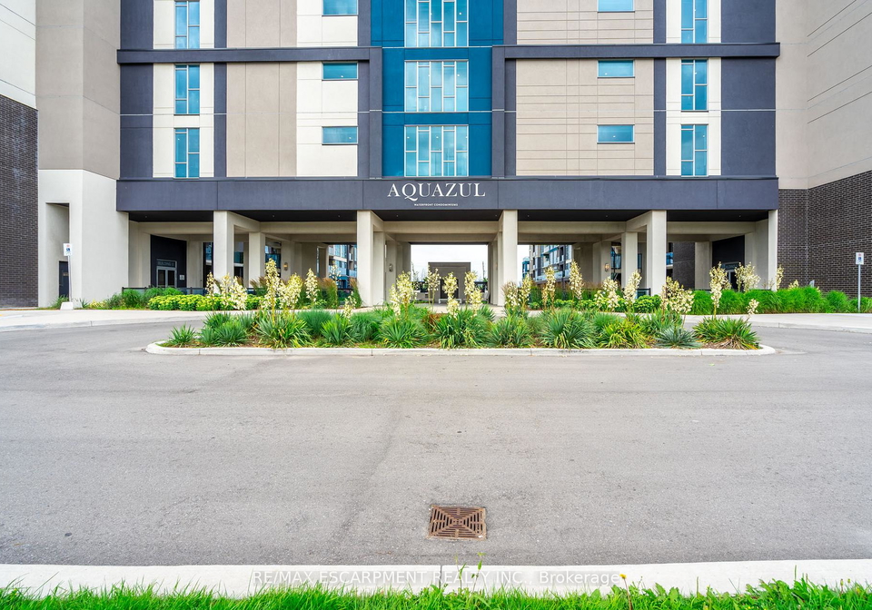 16-concord-place-s-grimsby-ontario-x13242208