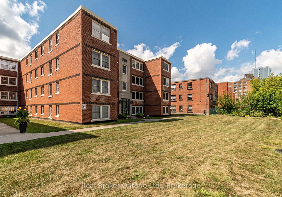 5-east-36th-street-hamilton-ontario-x13242346