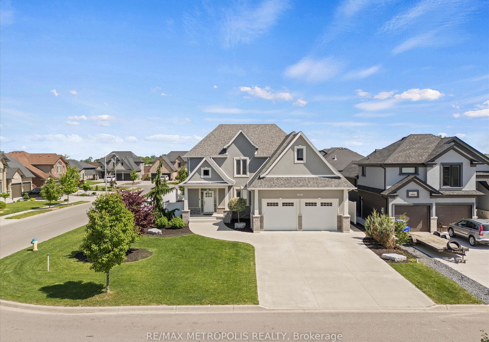 925-lakewood-crescent-lakeshore-ontario-x13242402