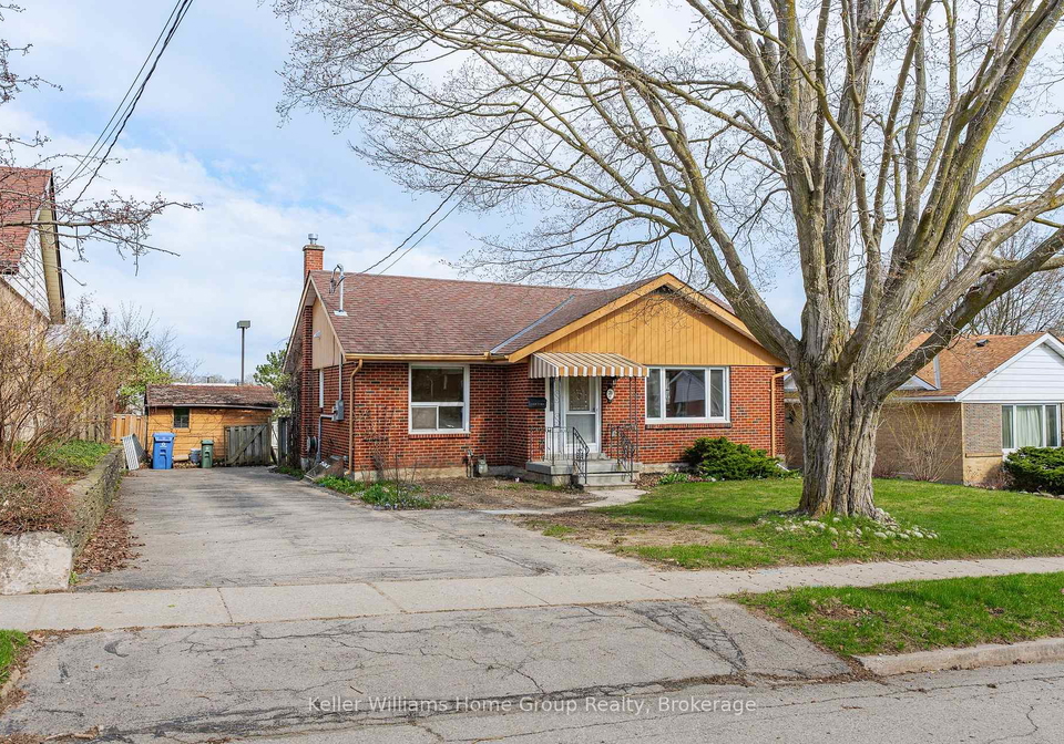 20-cadillac-drive-guelph-ontario-x13242580