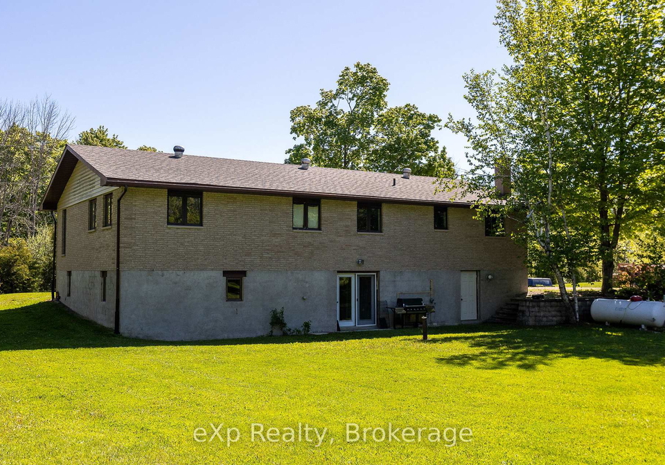 117-east-road-northern-bruce-peninsula-ontario-x13242678
