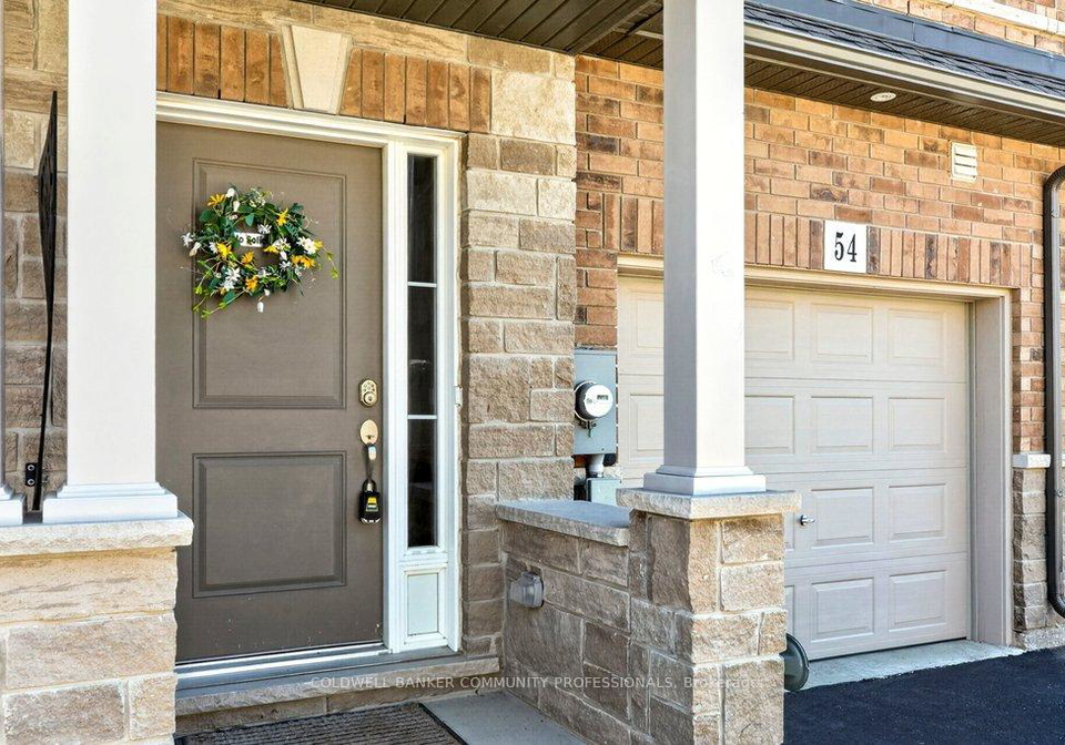 54-aquarius-crescent-hamilton-ontario-x13243136