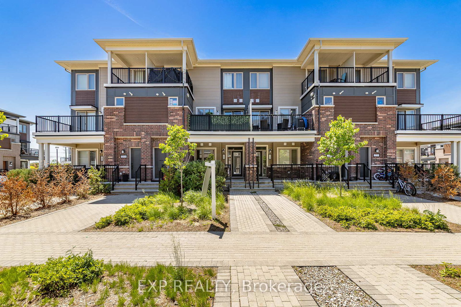 215-lapland-private-kanata-ontario-x13243250