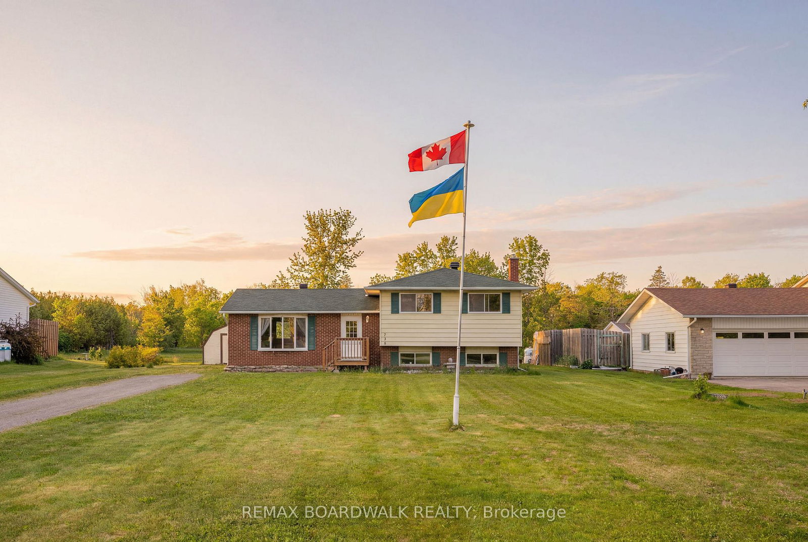 664-kitley-line-3-road-elizabethtown-kitley-ontario-x13243254