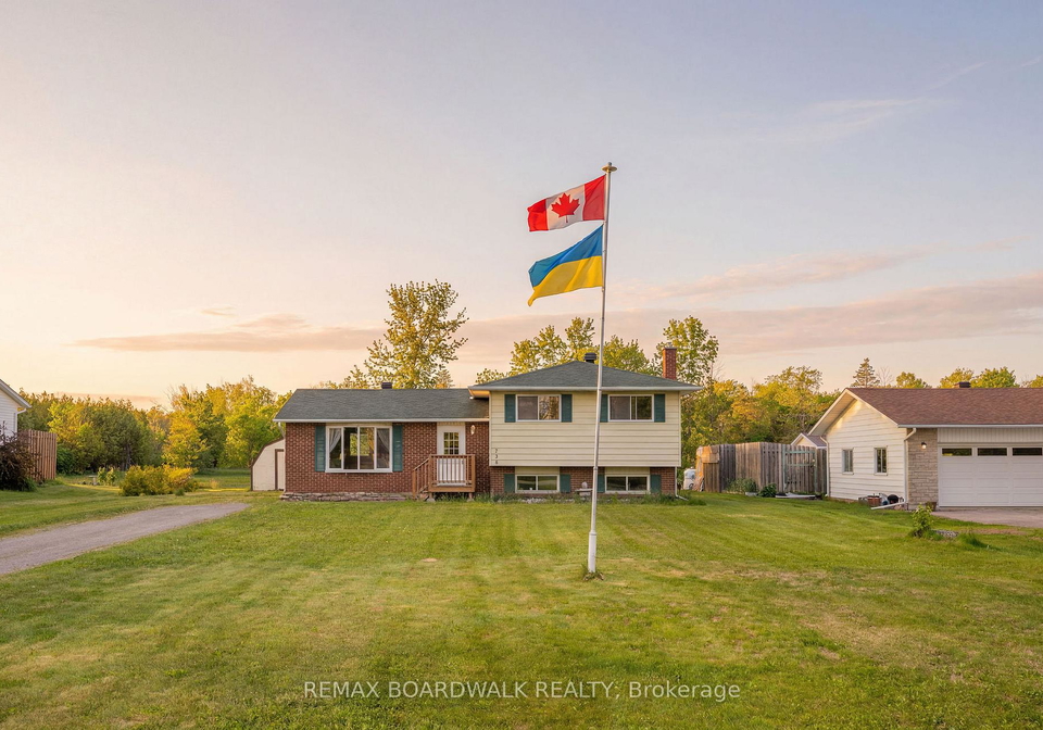 664-kitley-line-3-road-elizabethtown-kitley-ontario-x13243254