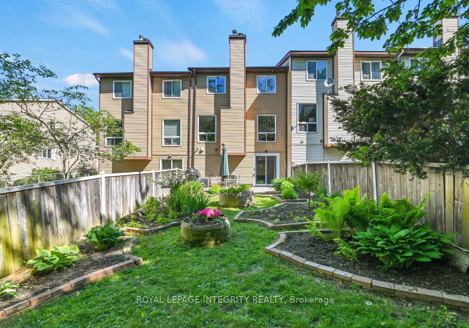6812-bilberry-drive-ottawa-ontario-x13243426