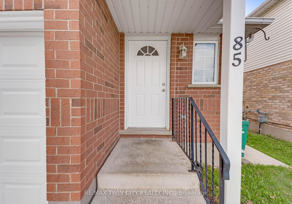 85-activa-avenue-kitchener-ontario-x13243750