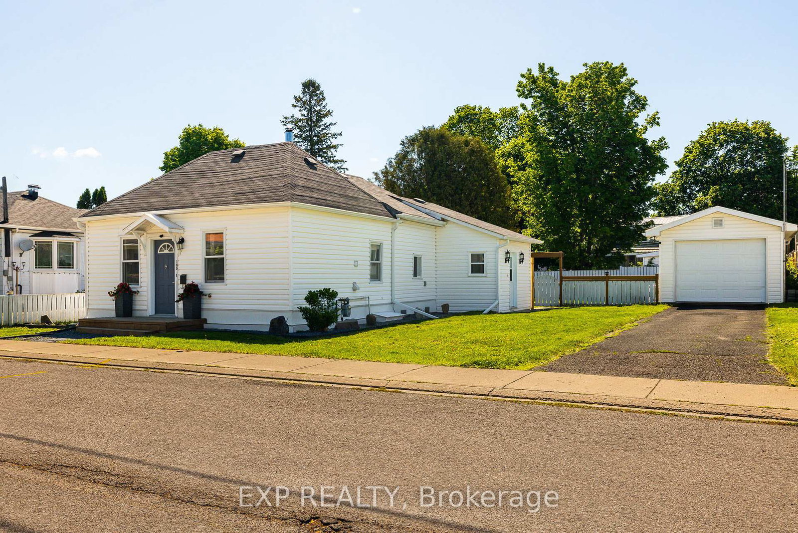 180-wellington-street-carleton-place-ontario-x13243766