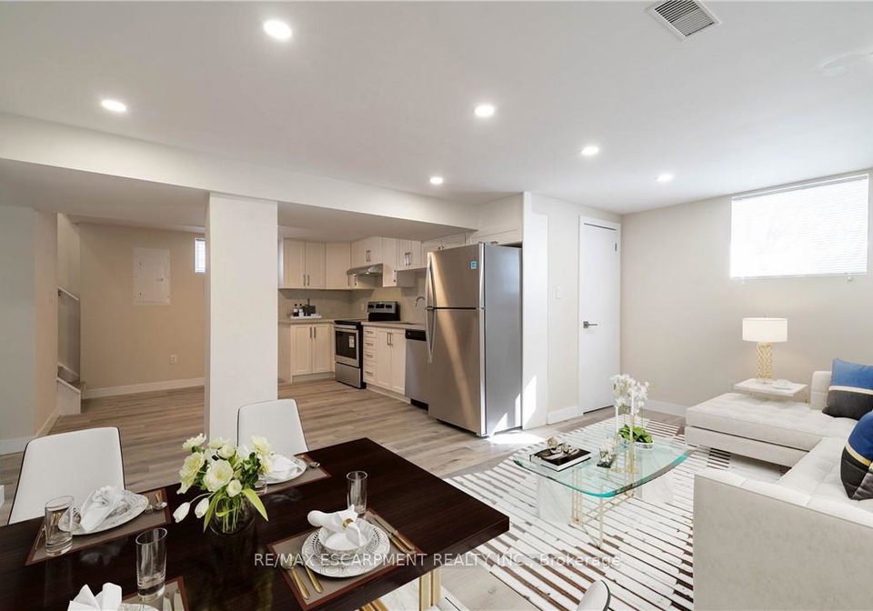 196-upper-paradise-road-hamilton-ontario-x13243780