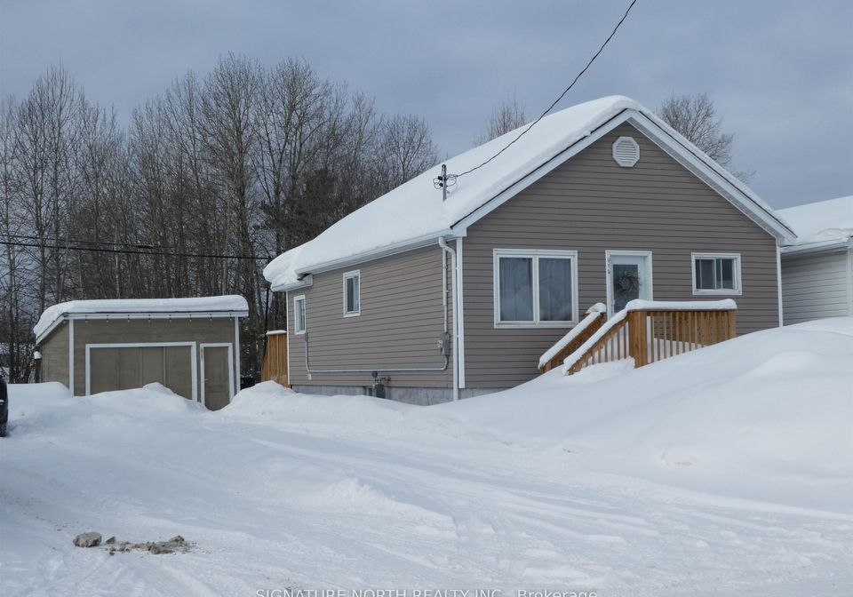 first-street-e-greenstone-ontario-x13244124