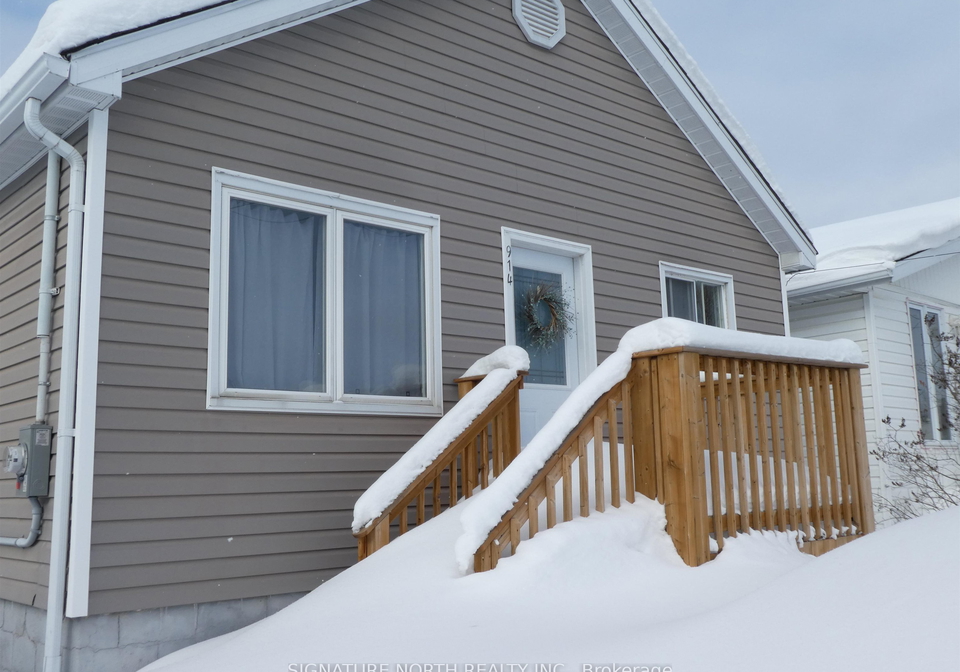 first-street-e-greenstone-ontario-x13244124