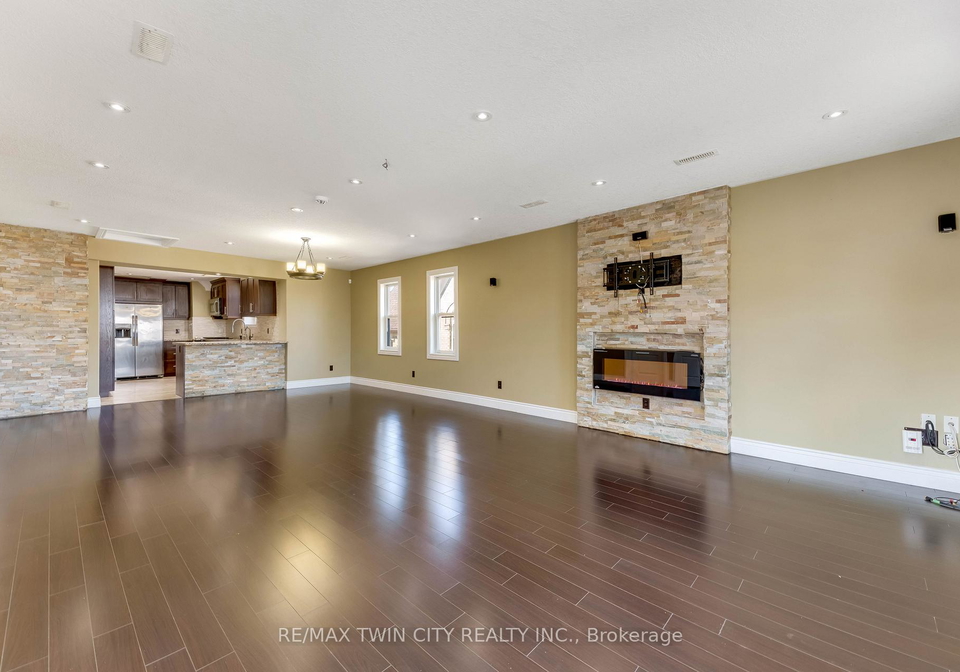 561-queen-street-s-kitchener-ontario-x13244198