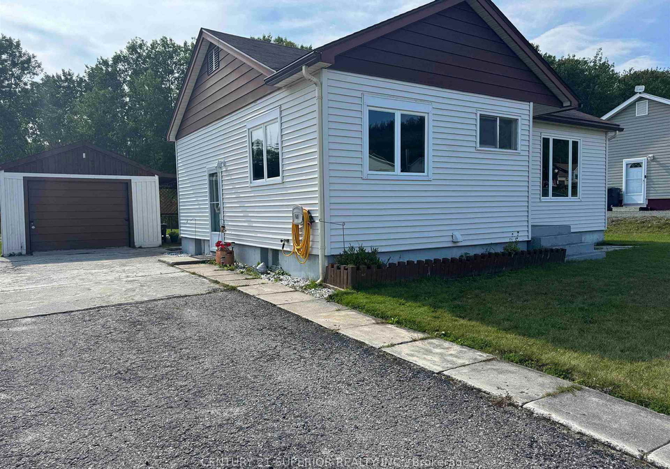 115-warbler-drive-manitouwadge-ontario-x13244284