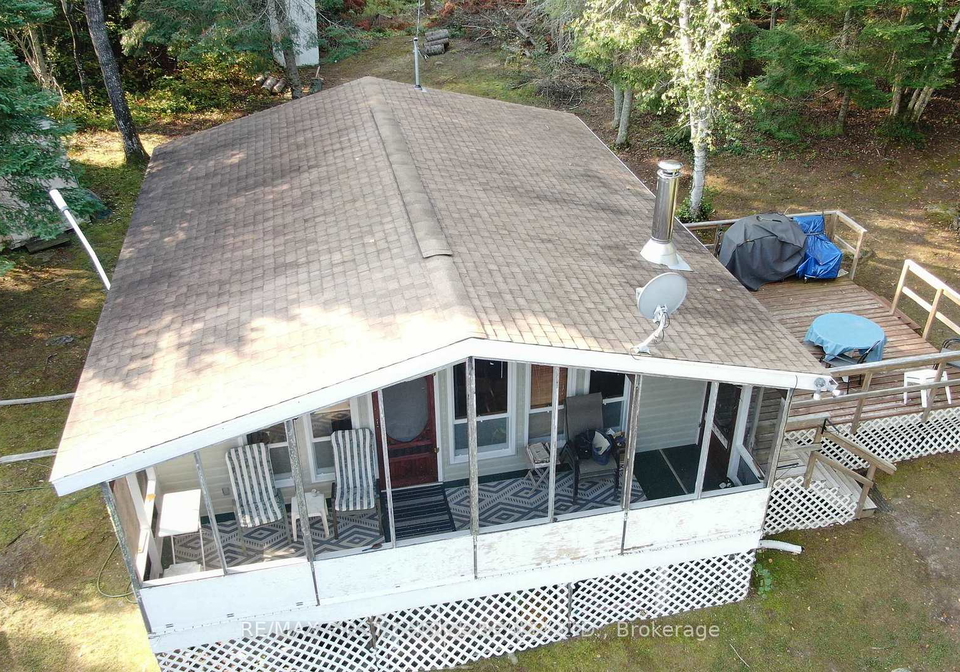 s882-winnipeg-river-kenora-remote-area-ontario-x13245190