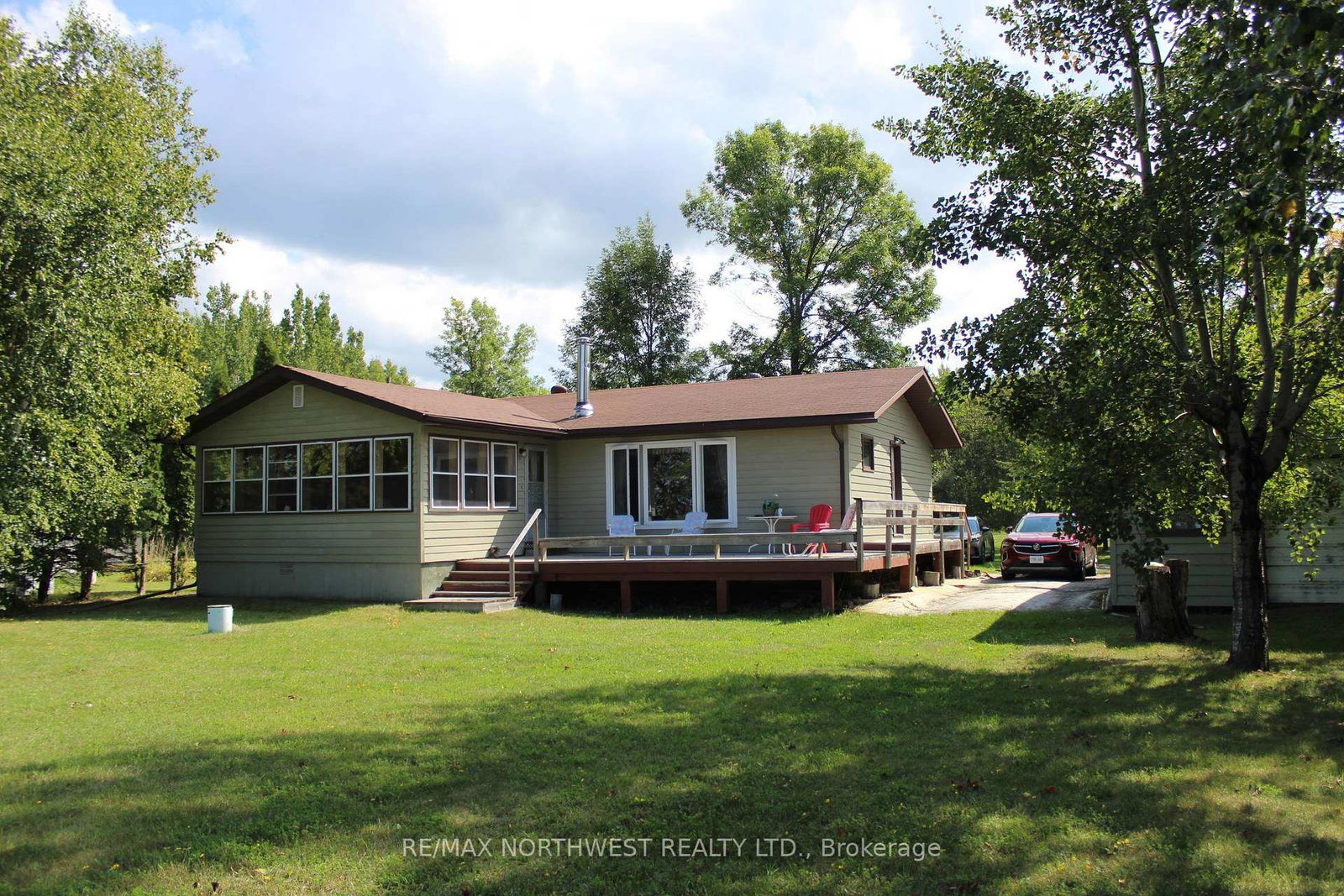 93-stintzi-drive-e-lake-of-the-woods-ontario-x13245390