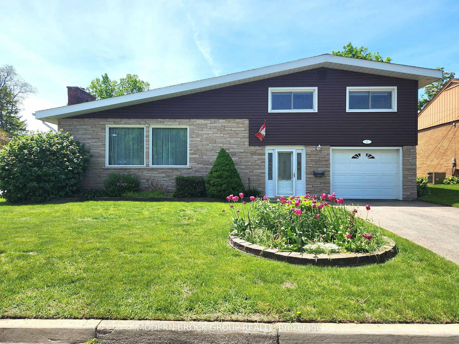 2-woodlawn-place-brockville-ontario-x13245480