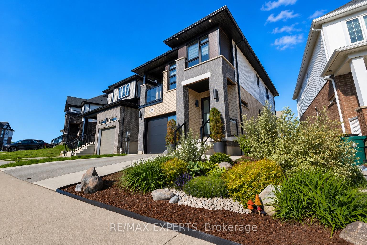 228-woodbine-avenue-kitchener-ontario-x13245558