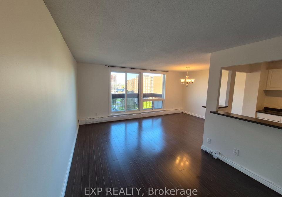 1505-baseline-road-ottawa-ontario-x13246154