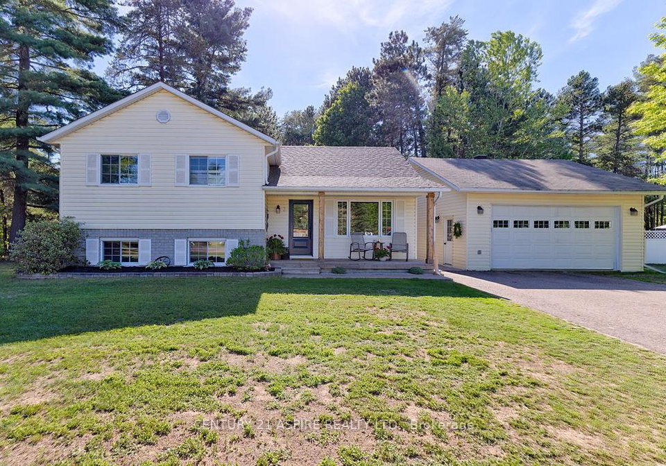 3-dennis-crescent-petawawa-ontario-x13246336