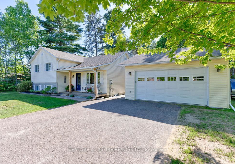 3-dennis-crescent-petawawa-ontario-x13246336