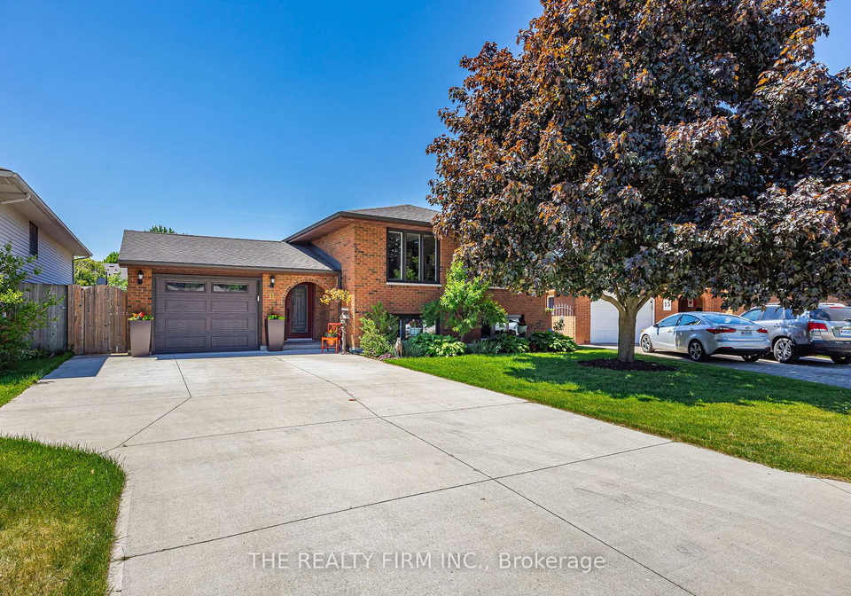 11-brennan-drive-strathroy-caradoc-ontario-x13246346