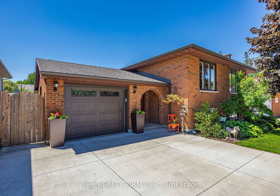 11-brennan-drive-strathroy-caradoc-ontario-x13246346