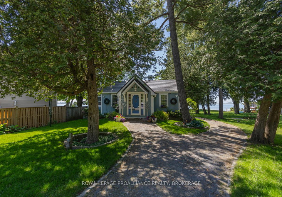 138-nicholson-point-road-loyalist-ontario-x13246526
