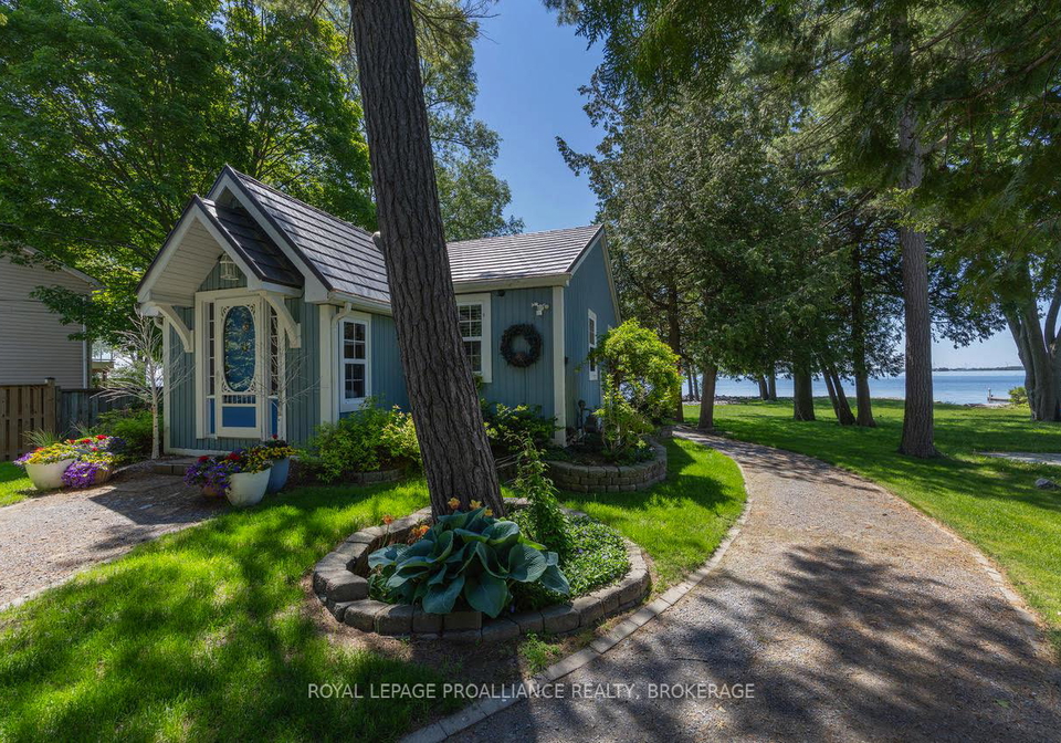 138-nicholson-point-road-loyalist-ontario-x13246526