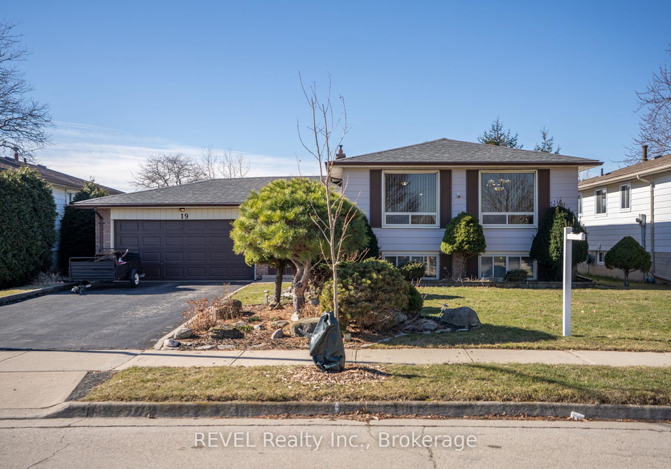 19-lynwood-drive-hamilton-ontario-x13246542