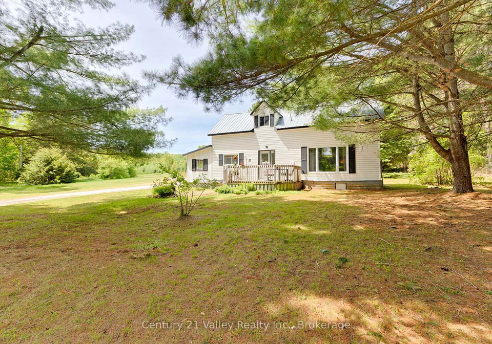 5835a-matawatchan-road-greater-madawaska-ontario-x13246568