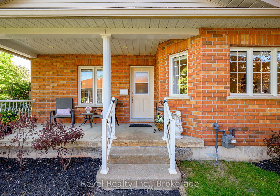 11colborne-street-kawartha-lakes-ontario-x13246580