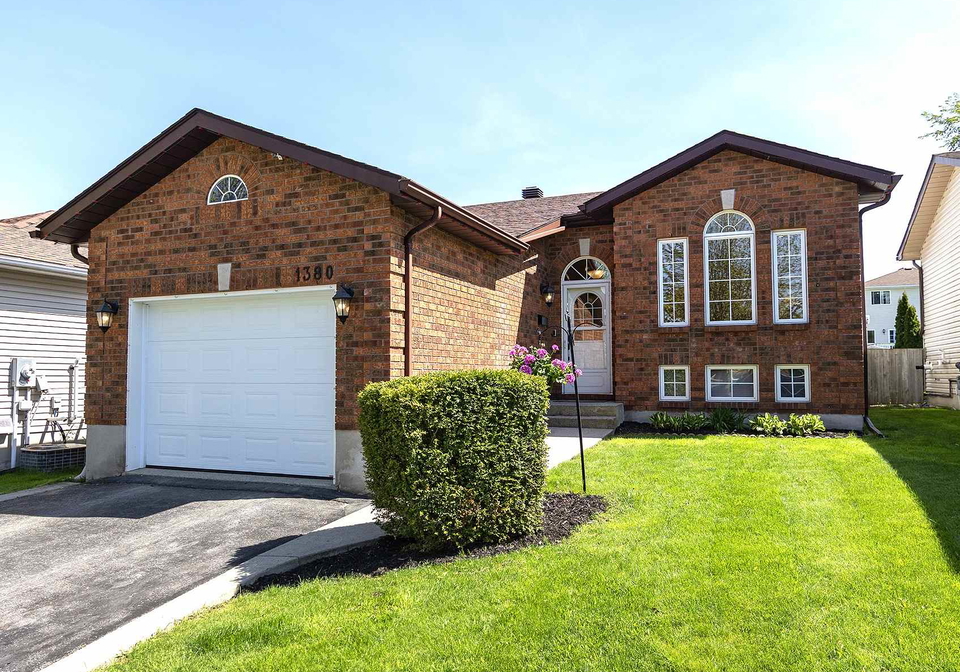 1380-fisher-crescent-kingston-ontario-x13246610