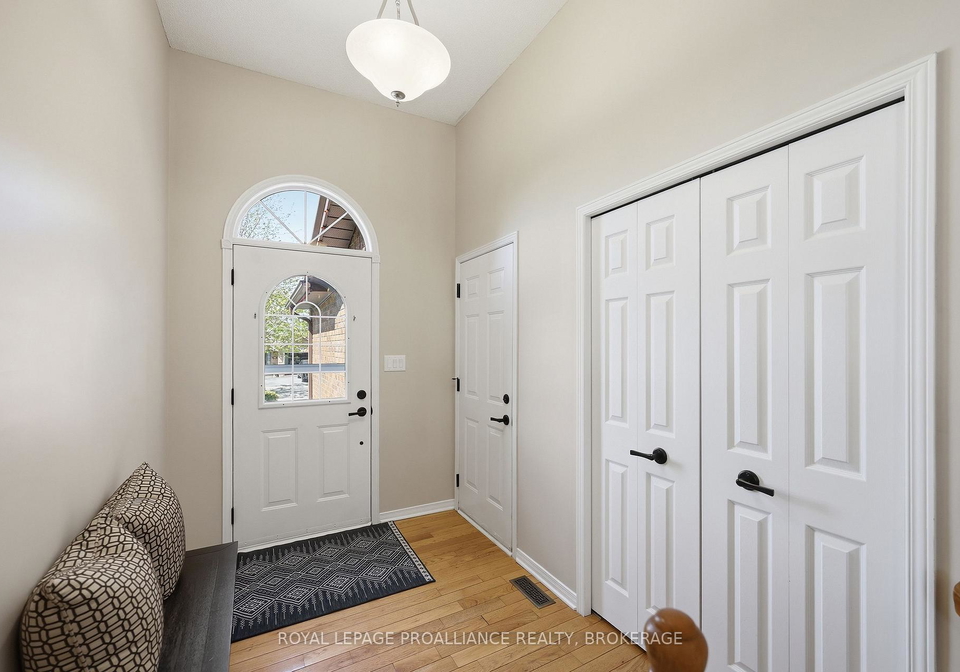 1380-fisher-crescent-kingston-ontario-x13246610