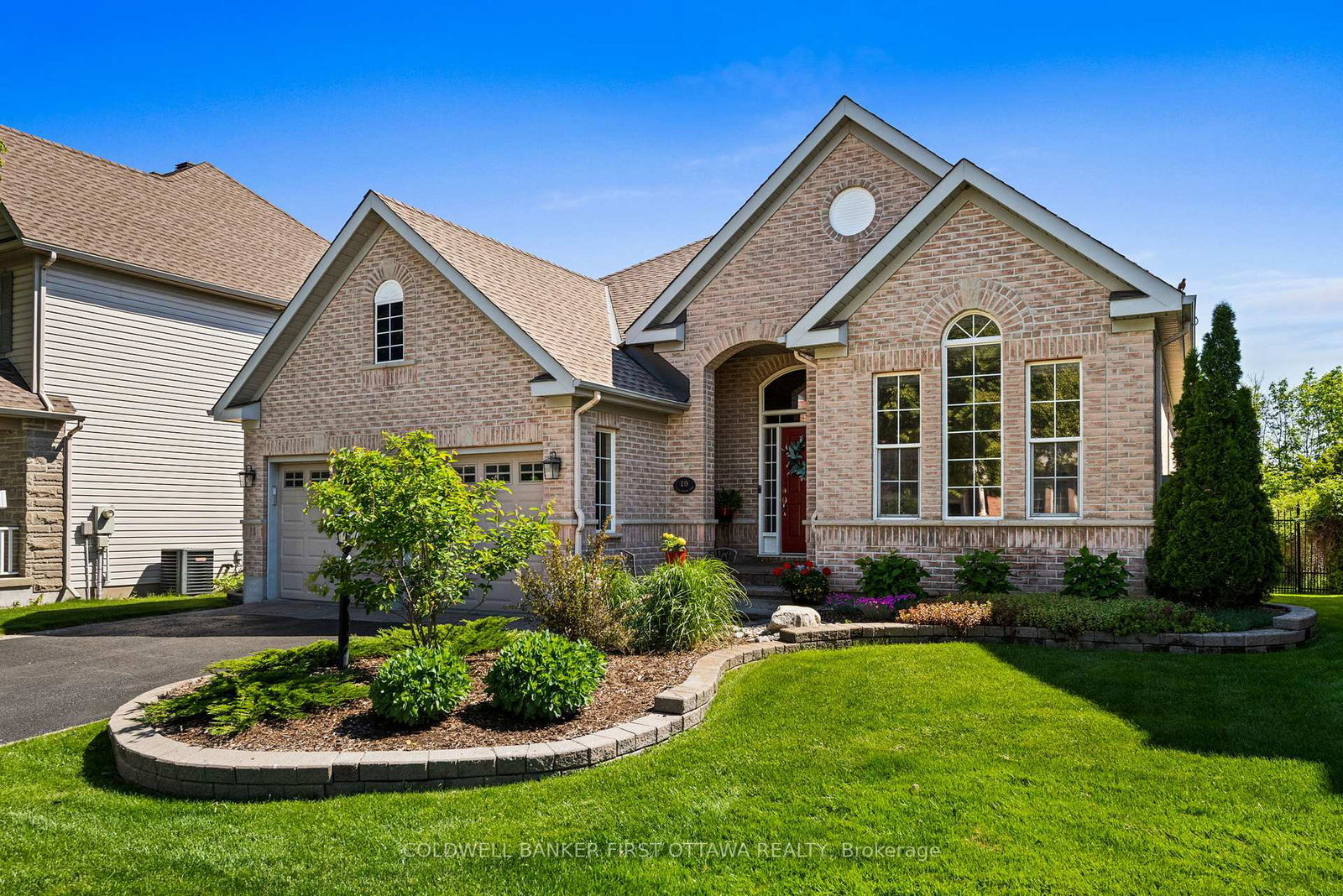 19-fencerow-way-ottawa-ontario-x13246988