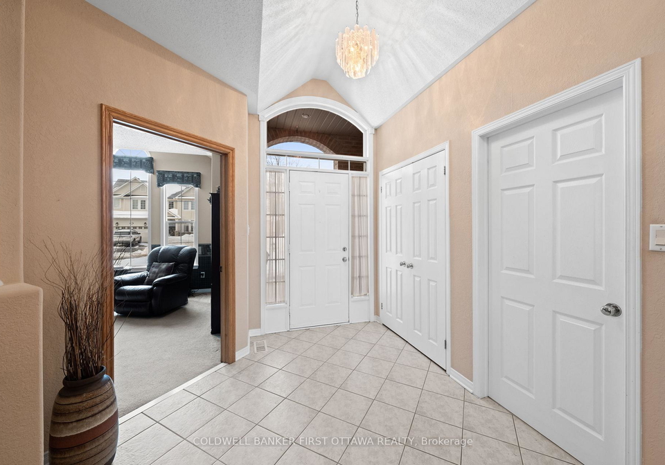19-fencerow-way-ottawa-ontario-x13246988