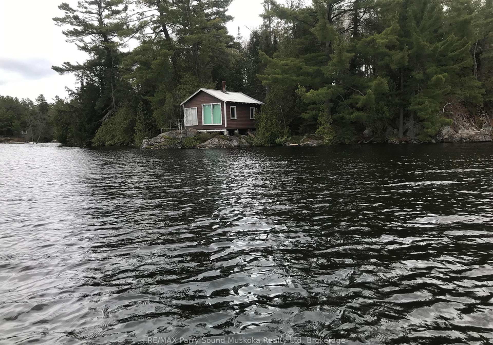 66e-pickerel-river-parry-sound-remote-area-ontario-x13247016
