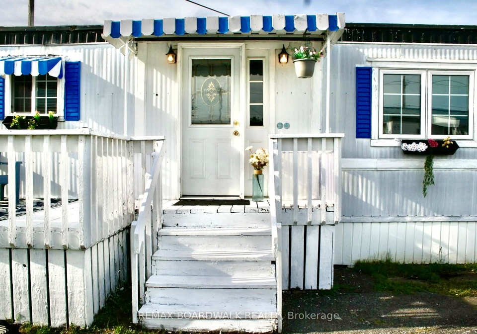 25-county-road-31-south-dundas-ontario-x13247386