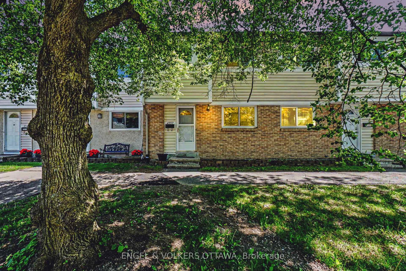 4557-dora-crescent-ottawa-ontario-x13247436