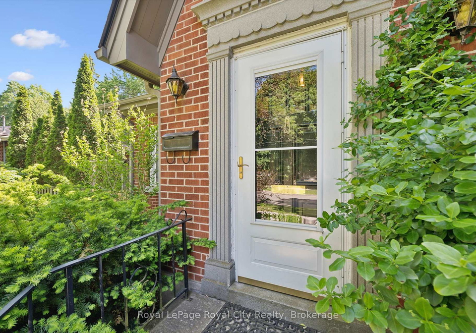 3-mccrae-boulevard-guelph-ontario-x13247718